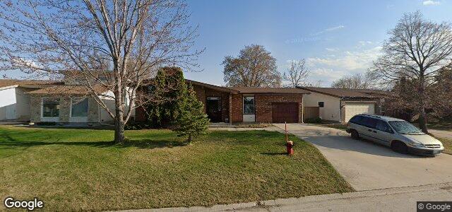 14 Queensway Crescent（加拿大曼尼托巴省溫尼伯市）房屋照片