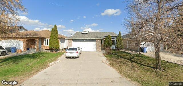 Larawan ng 15 Burmac Road sa Winnipeg, Manitoba