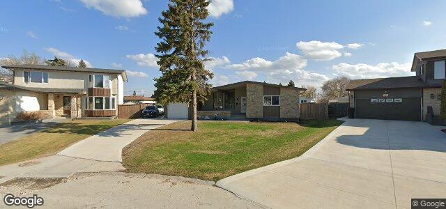 Larawan ng 15 Kenton Cove sa Winnipeg, Manitoba