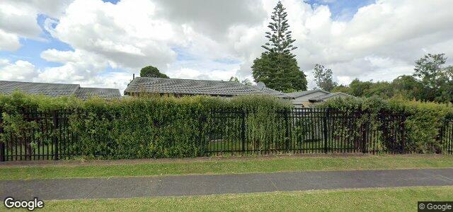 Photo of 18 Edgewater Drive in Winnipeg, Manitoba