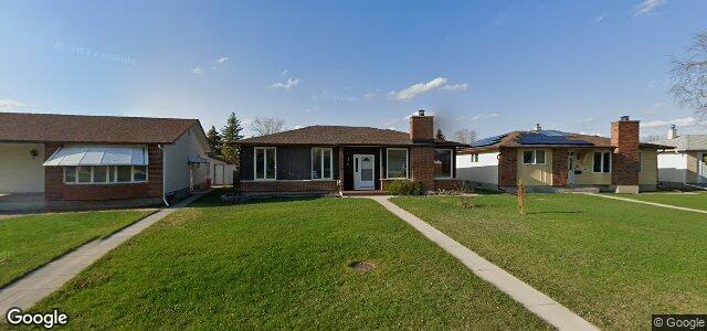 Larawan ng 19 Queensway Crescent sa Winnipeg, Manitoba