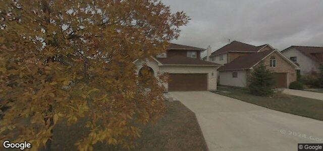 Larawan ng 2 Bursill Road sa Winnipeg, Manitoba