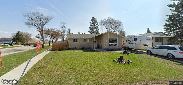 Photo of 2 Clearwater Road in Winnipeg, Manitoba