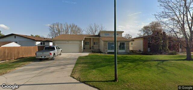 Larawan ng 20 Queensway Crescent sa Winnipeg, Manitoba