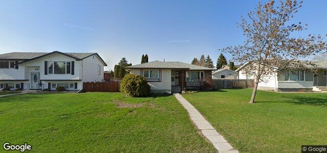 Larawan ng 210 Edgemont Drive sa Winnipeg, Manitoba