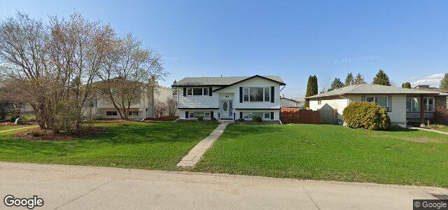 Larawan ng 214 Edgemont Drive sa Winnipeg, Manitoba