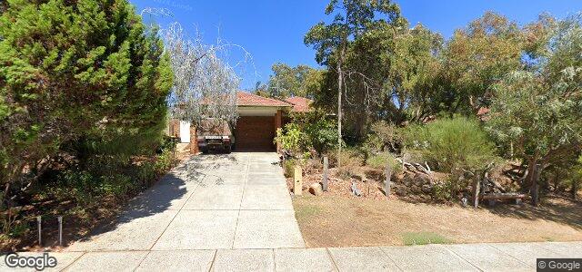 Larawan ng 215 Edgewater Drive sa Winnipeg, Manitoba