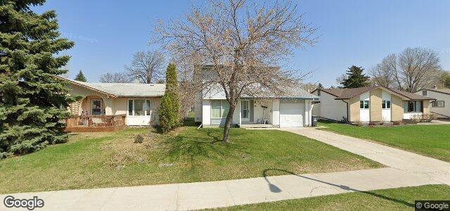 Larawan ng 23 Meadowbrook Road sa Winnipeg, Manitoba