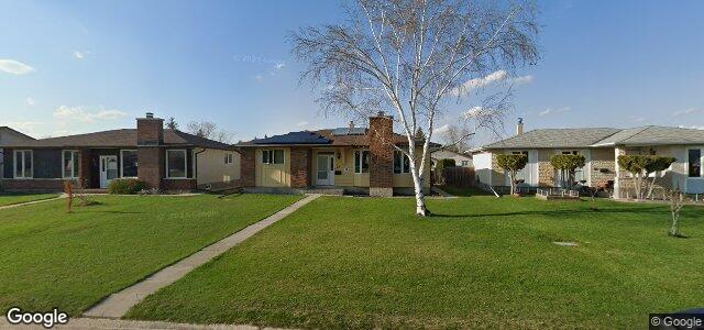 Larawan ng 23 Queensway Crescent sa Winnipeg, Manitoba