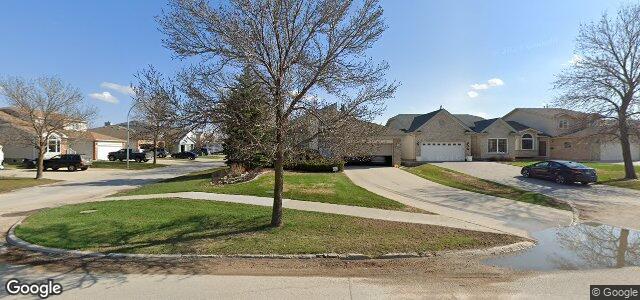 Larawan ng 28 Capston Road sa Winnipeg, Manitoba