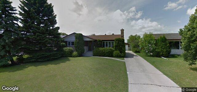 Larawan ng 30 Lake Park Drive sa Winnipeg, Manitoba