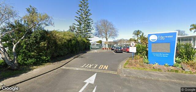 Larawan ng 32 Edgewater Drive sa Winnipeg, Manitoba