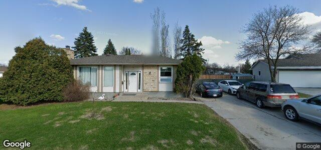 Photo of 33 Lake Lawn Drive in Winnipeg, Manitoba