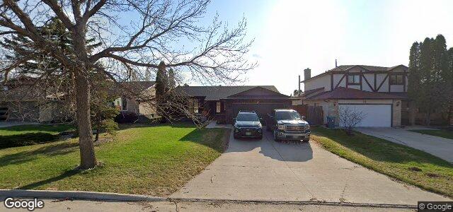 Photo of 34 Driftwood Bay in Winnipeg, Manitoba