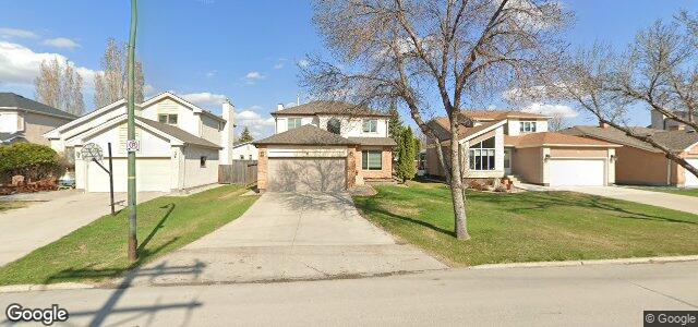 Larawan ng 35 Burmac Road sa Winnipeg, Manitoba