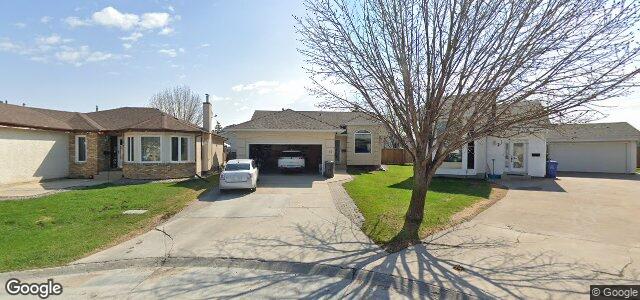 Photo of 35 St Hilaire Place in Winnipeg, Manitoba