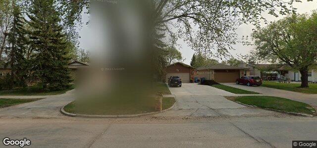 Larawan ng 42 Vermillion Road sa Winnipeg, Manitoba