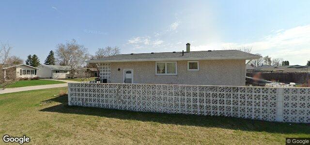 Larawan ng 50 Brookhaven Bay sa Winnipeg, Manitoba