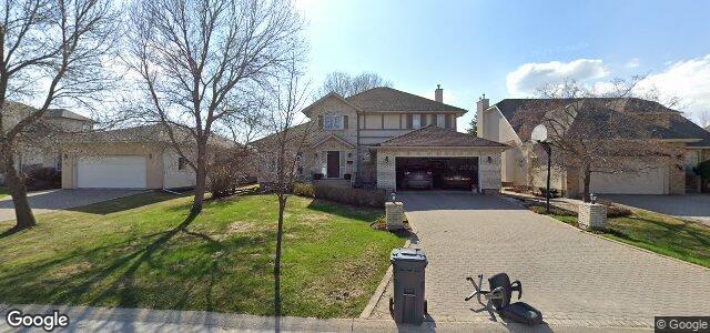 Larawan ng 52 Newcombe Crescent sa Winnipeg, Manitoba