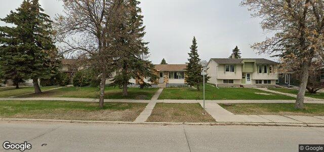 Larawan ng 592 Beaverhill Boulevard sa Winnipeg, Manitoba