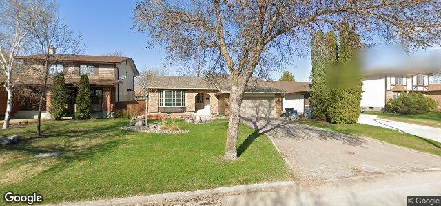 Photo of 61 Cliffwood Drive in Winnipeg, Manitoba