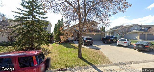 Larawan ng 62 Newcombe Crescent sa Winnipeg, Manitoba