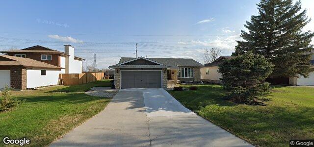 Photo of 70 Driftwood Bay in Winnipeg, Manitoba