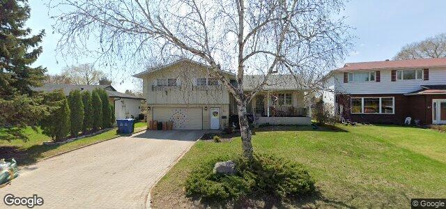 Larawan ng 71 Clearwater Road sa Winnipeg, Manitoba