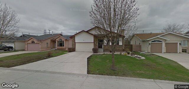 Larawan ng 71 St Hilaire Place sa Winnipeg, Manitoba