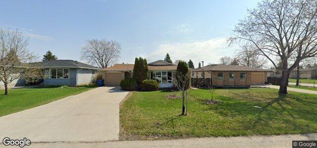 Larawan ng 75 Burntwood Crescent sa Winnipeg, Manitoba