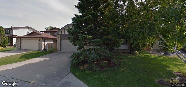 Larawan ng 76 Newcroft Road sa Winnipeg, Manitoba