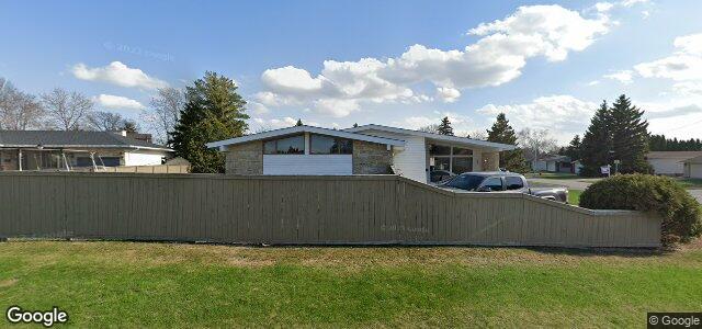 Larawan ng 77 Lake Lawn Drive sa Winnipeg, Manitoba