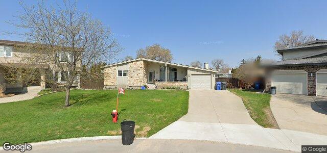 Photo of 8 Ashwood Cove in Winnipeg, Manitoba