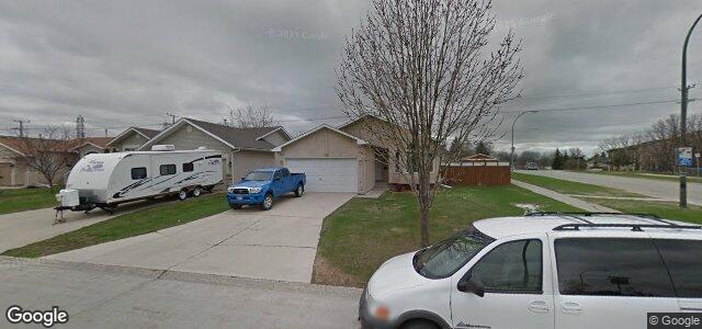 Larawan ng 83 St Hilaire Place sa Winnipeg, Manitoba