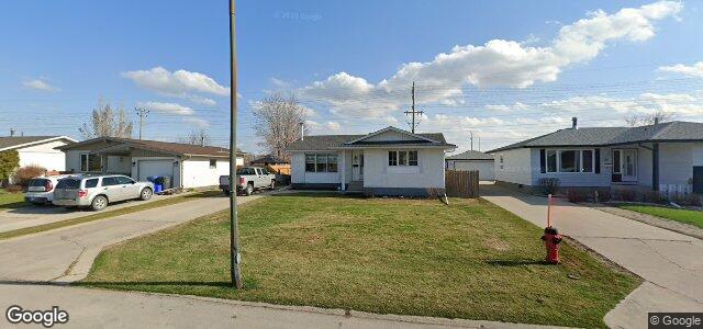 Larawan ng 98 Edgemont Drive sa Winnipeg, Manitoba