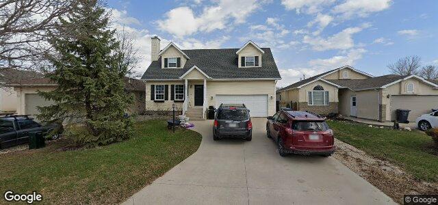 Larawan ng 15 Copperstone Crescent sa Winnipeg, Manitoba