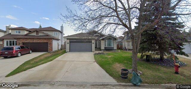 Larawan ng 28 Morning Glory Crescent sa Winnipeg, Manitoba