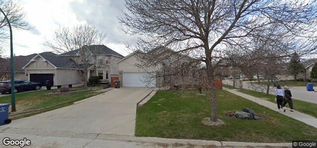 Larawan ng 4 Bluestem Cove sa Winnipeg, Manitoba