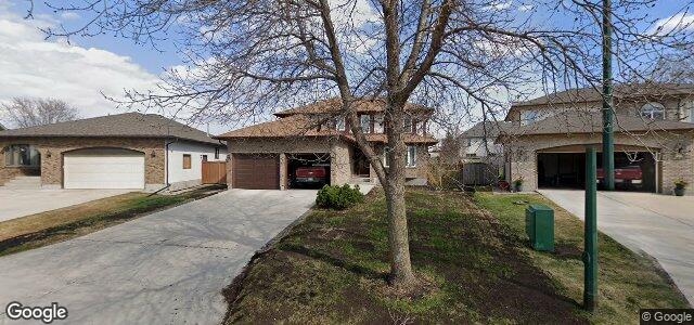 Larawan ng 74 Royal Park Crescent sa Winnipeg, Manitoba