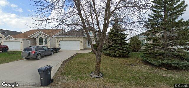 Larawan ng 99 Blue Mountain Road sa Winnipeg, Manitoba