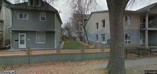 Larawan ng 409 Langside Street sa Winnipeg, Manitoba