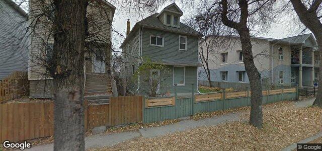 Larawan ng 411 Langside Street sa Winnipeg, Manitoba