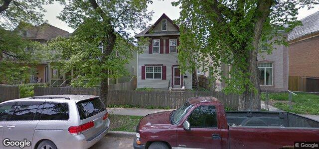 Larawan ng 528 Langside Street sa Winnipeg, Manitoba