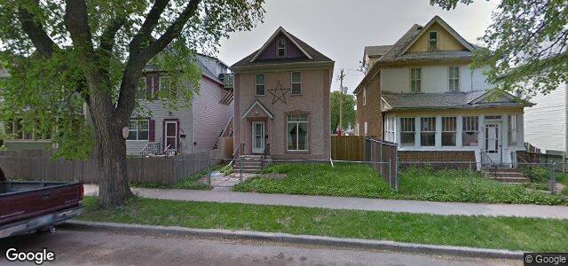 Larawan ng 530 Langside Street sa Winnipeg, Manitoba