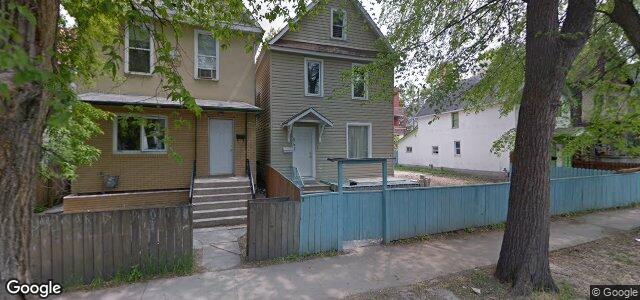 Larawan ng 541 Langside Street sa Winnipeg, Manitoba