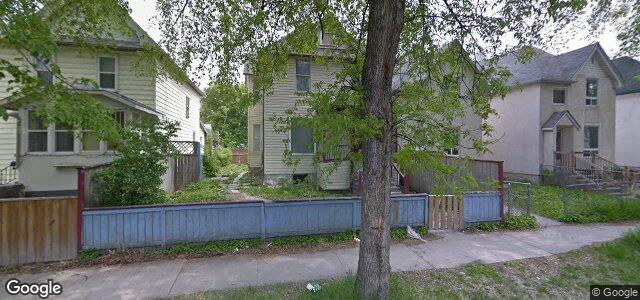 Larawan ng 573 Langside Street sa Winnipeg, Manitoba