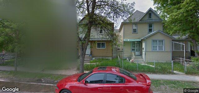 Larawan ng 584 Langside Street sa Winnipeg, Manitoba