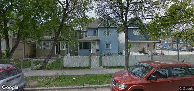 Larawan ng 592 Langside Street sa Winnipeg, Manitoba
