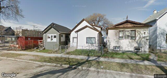 Larawan ng 606 Langside Street sa Winnipeg, Manitoba