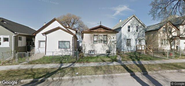 Larawan ng 608 Langside Street sa Winnipeg, Manitoba